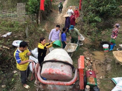Nhân dân xóm một thôn Tân Tiến, xã Việt Vinh tích cực triển khai xây dựng nông thôn mới