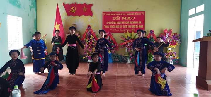 Bế mạc lớp truyền dạy “Bí quyết và tổ chức thực hành di sản nghi lế then của người tày” xã Việt Vinh.