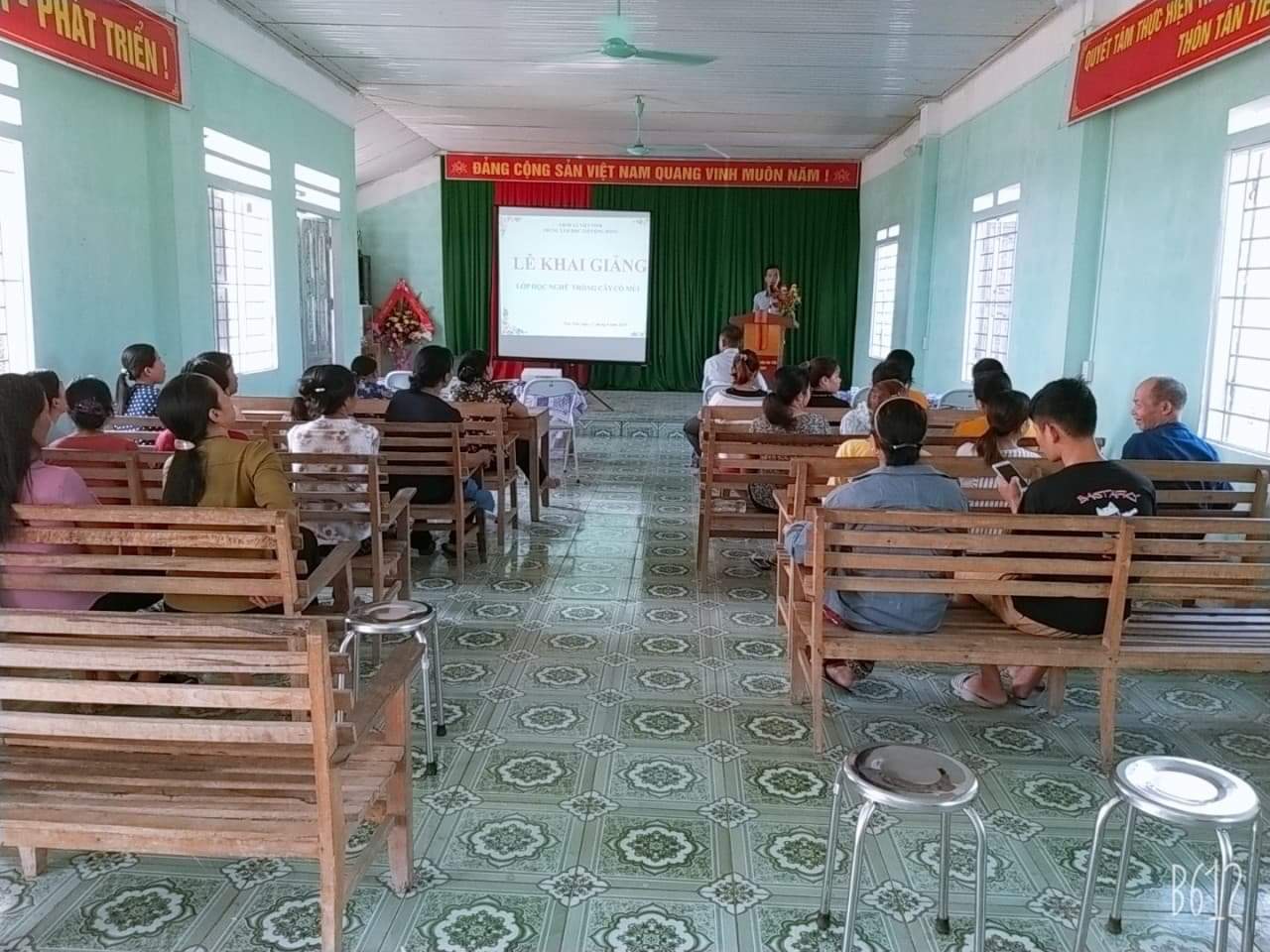 Trường Trung cấp nghề huyện Bắc Quang mở lớp học nghề tại xã Việt Vinh.