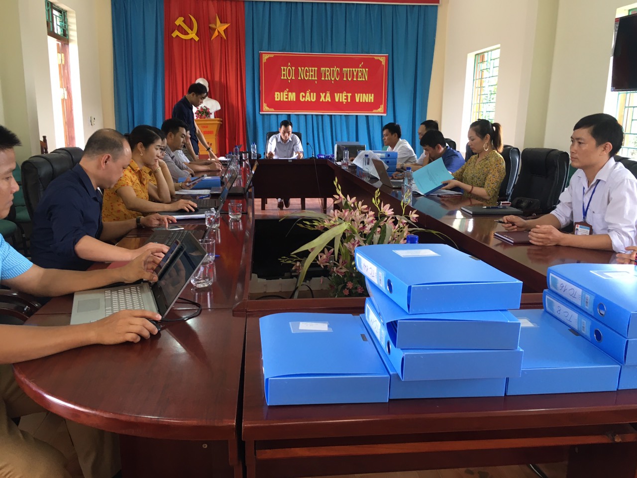 Các cơ quan thành viên Ban Chỉ đạo xây dựng Nông thôn mới huyện thẩm tra các tiêu chí về xây dựng Nông thôn mới tại xã Việt Vinh